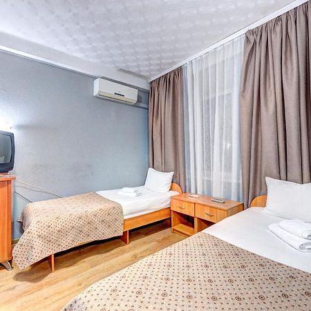 Hotel 7F Kiev Exterior foto