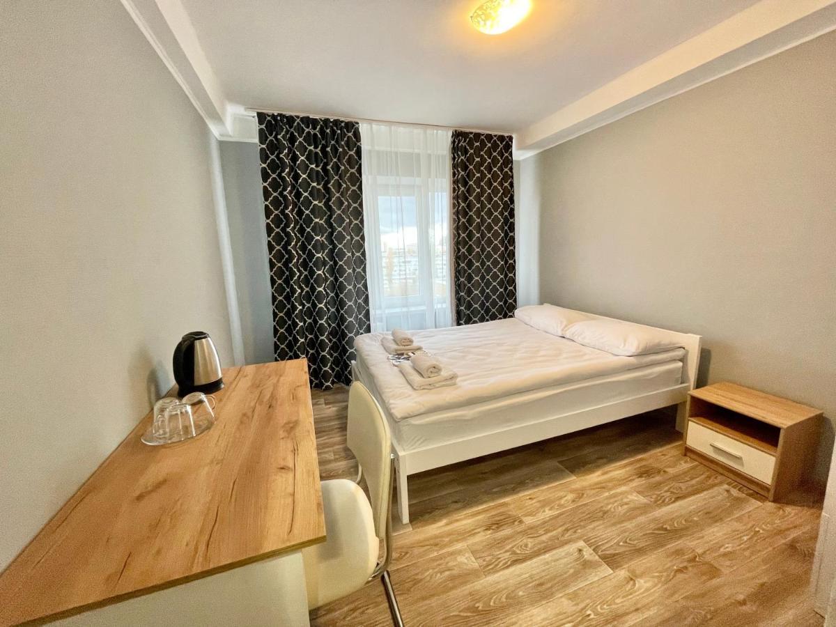 Hotel 7F Kiev Exterior foto