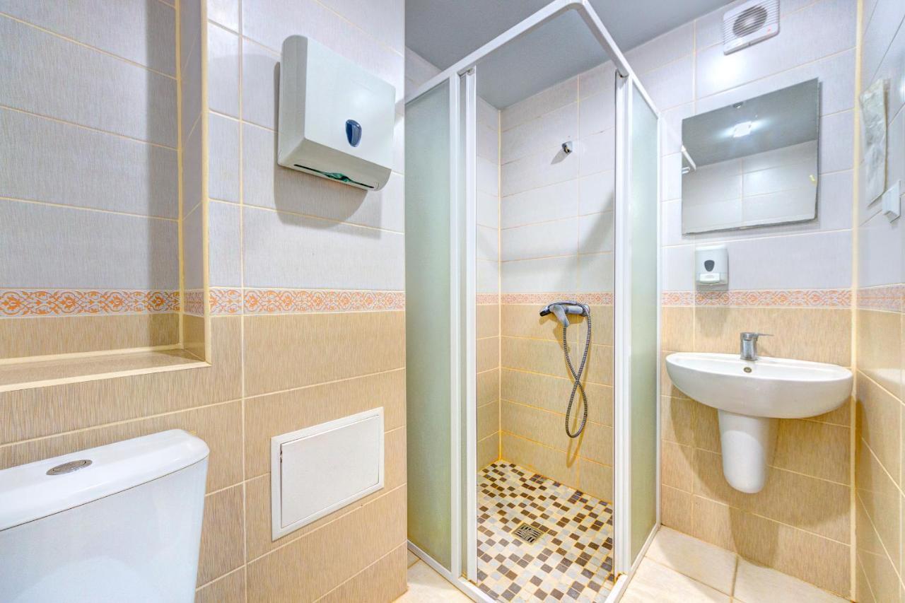 Hotel 7F Kiev Exterior foto