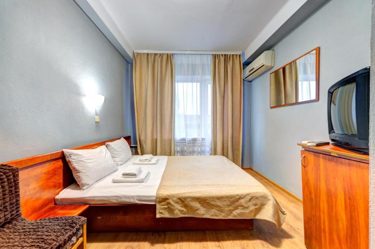 Hotel 7F Kiev Exterior foto